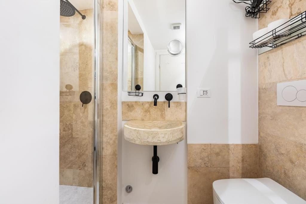 Bottega Augustea Duplex Apartment In Monti 罗马 外观 照片