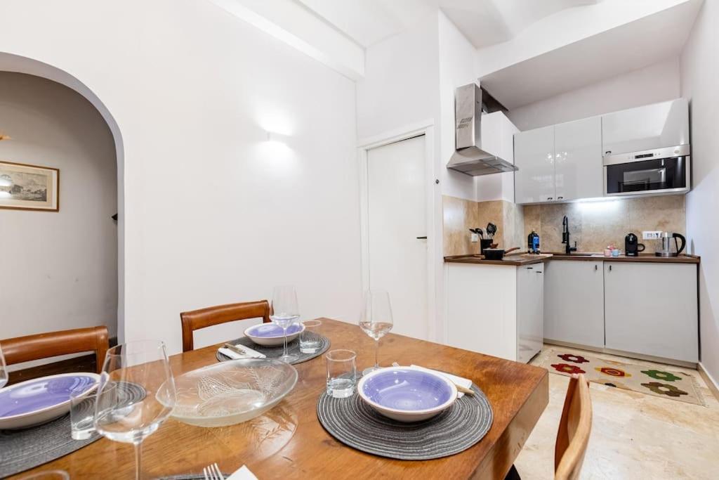 Bottega Augustea Duplex Apartment In Monti 罗马 外观 照片